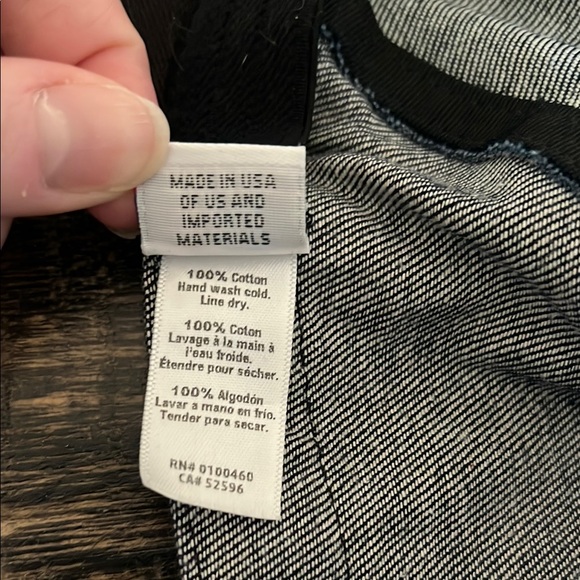 Dark Blue Denim Cap with Structured Crown and Colorful Decorative Band - Picture 4 of 6